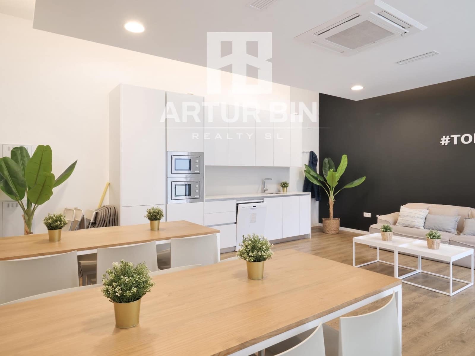 3 Zimmer Apartment zu verkaufen in Valencia Stadt mit Pool - 650.000 € (Ref: 9571197)