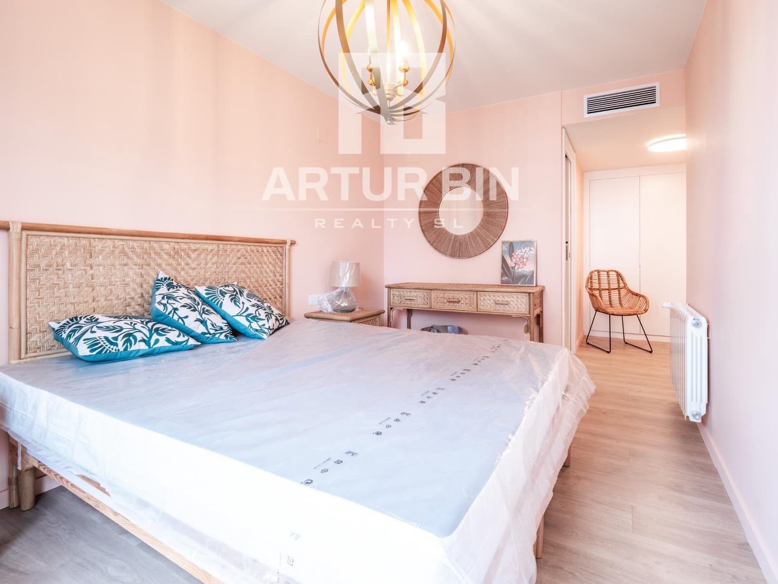 3 Zimmer Apartment zu verkaufen in Valencia Stadt mit Pool - 650.000 € (Ref: 9571197)