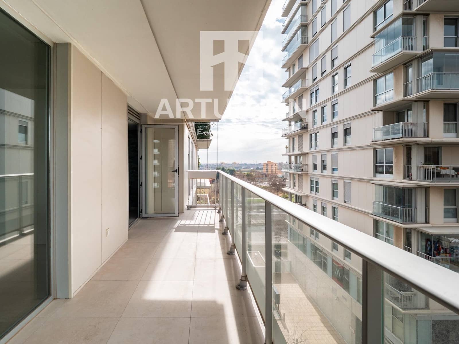 3 Zimmer Apartment zu verkaufen in Valencia Stadt mit Pool - 650.000 € (Ref: 9571197)