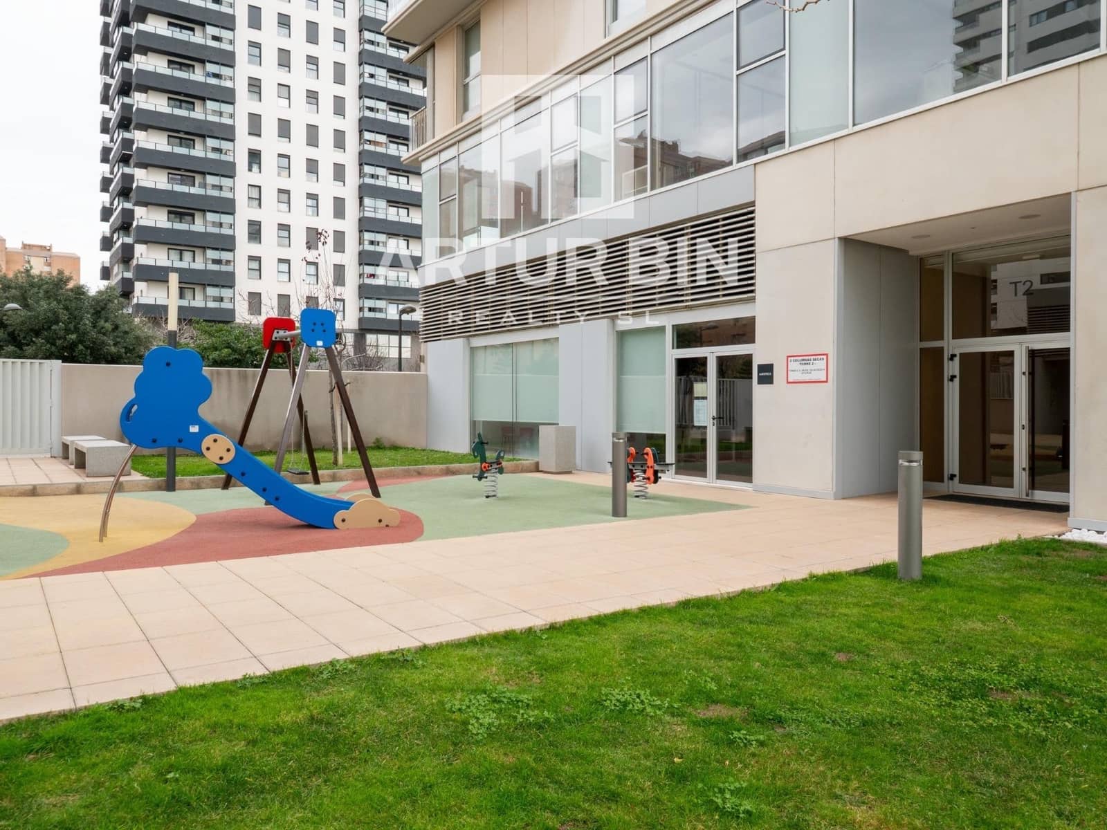 3 Zimmer Apartment zu verkaufen in Valencia Stadt mit Pool - 650.000 € (Ref: 9571197)