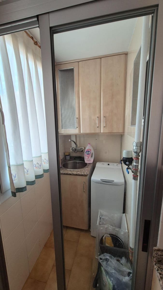 3 sovrum Lägenhet att hyra i Valencia stad - 1 200 € (Ref: 9574646)