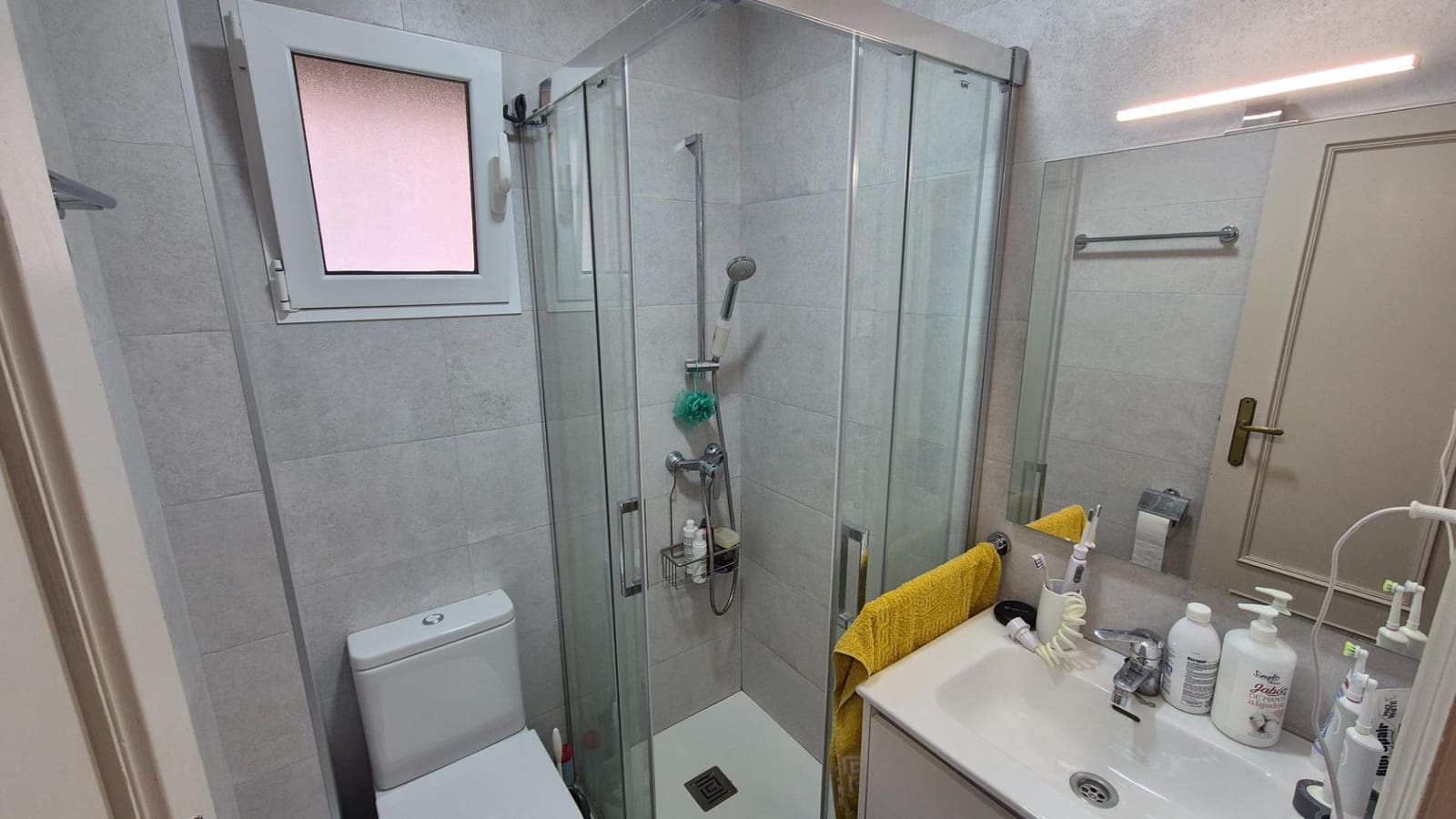 3 sovrum Lägenhet att hyra i Valencia stad - 1 200 € (Ref: 9574646)