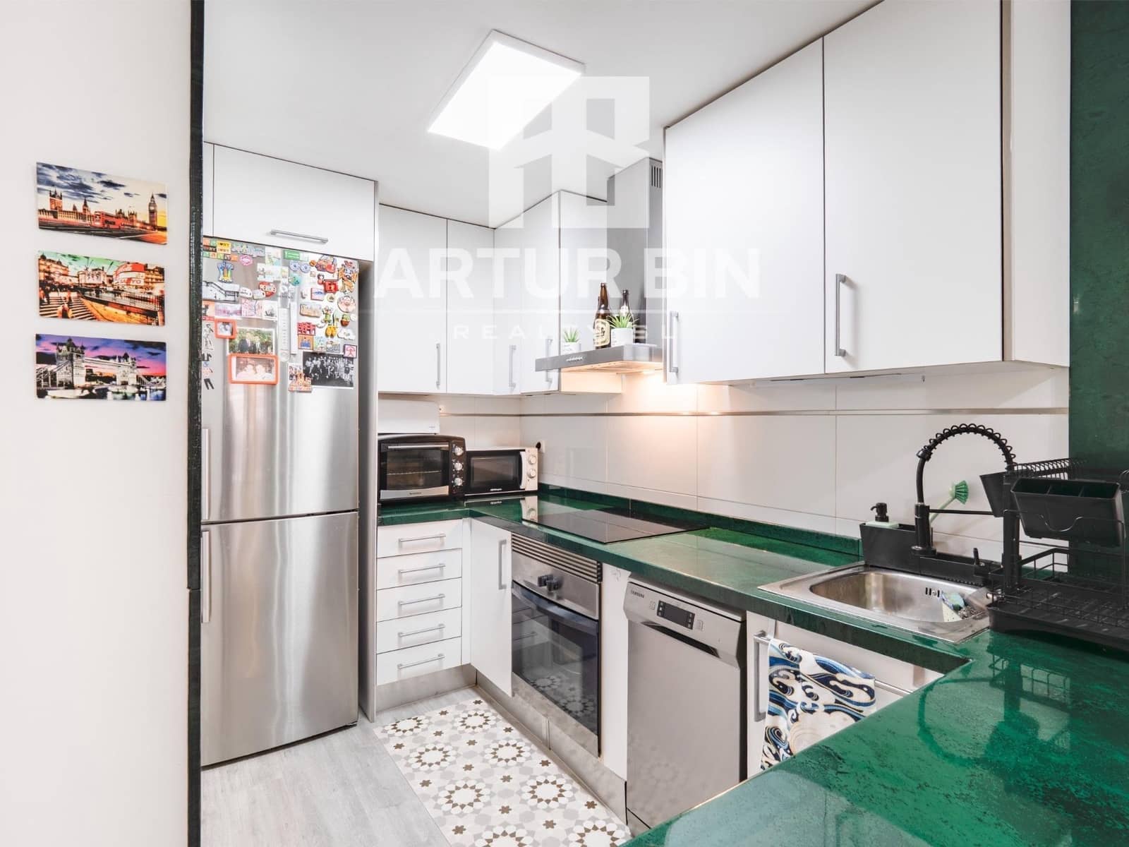 1 bedroom Apartment for sale in Valencia city with pool garage - € 345,000 (Ref: 9574647)