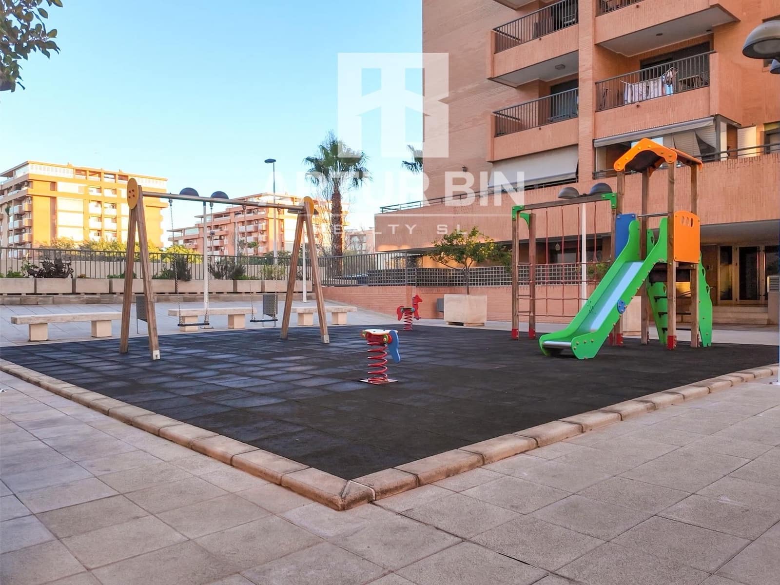1 bedroom Apartment for sale in Valencia city with pool garage - € 345,000 (Ref: 9574647)