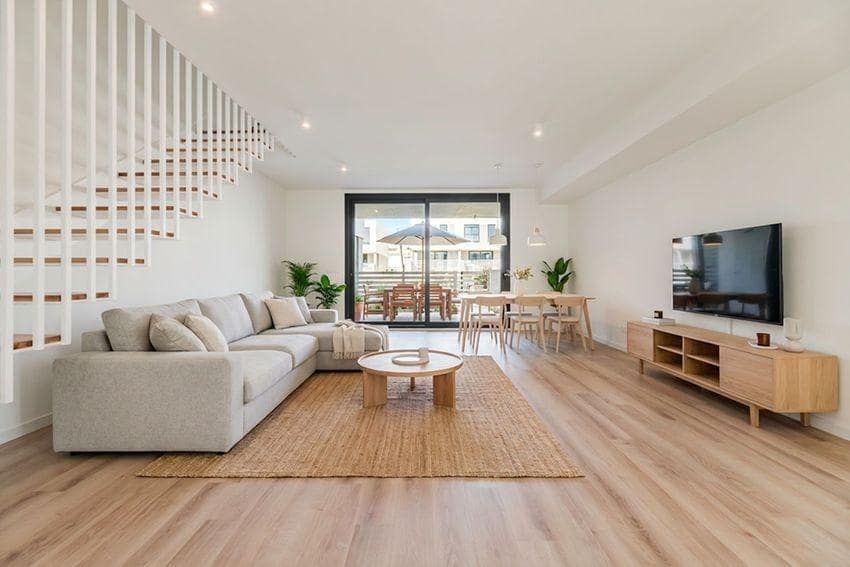 4 soveværelse Rækkehus til leje i San Antonio de Benageber med swimmingpool - € 2.600 (Ref: 9591324)