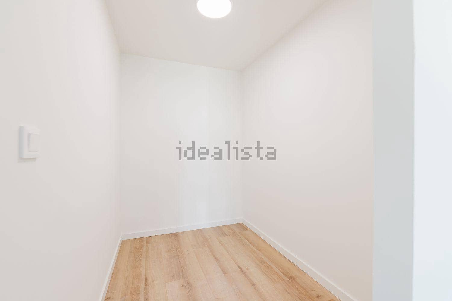 4 soveværelse Rækkehus til leje i San Antonio de Benageber med swimmingpool - € 2.600 (Ref: 9591324)