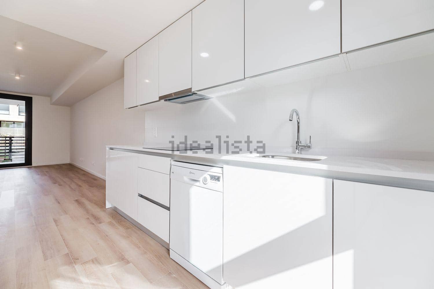 4 soveværelse Rækkehus til leje i San Antonio de Benageber med swimmingpool - € 2.600 (Ref: 9591324)