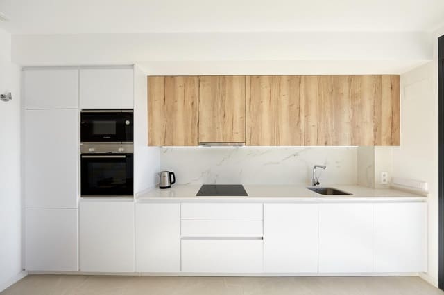 4 slaapkamer Appartement te huur in Finestrat met zwembad - € 3.000 (Ref: 9591325)