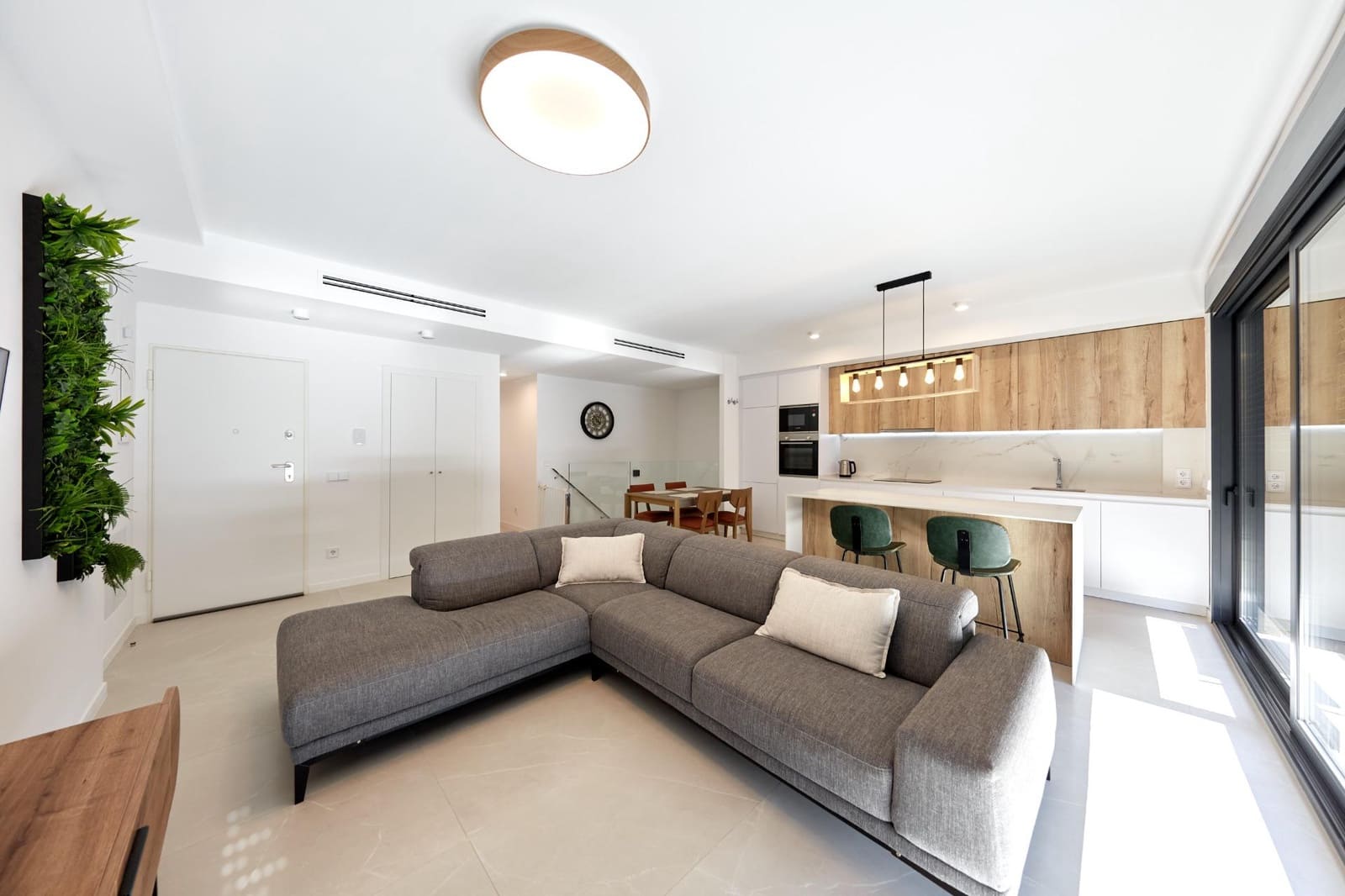 4 slaapkamer Appartement te huur in Finestrat met zwembad - € 3.000 (Ref: 9591325)