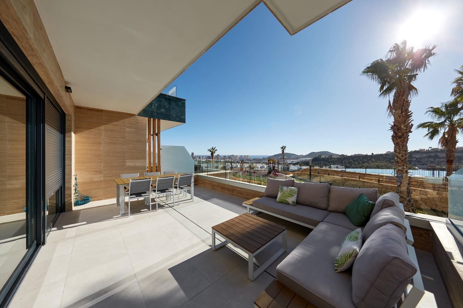 4 slaapkamer Appartement te huur in Finestrat met zwembad - € 3.000 (Ref: 9591325)