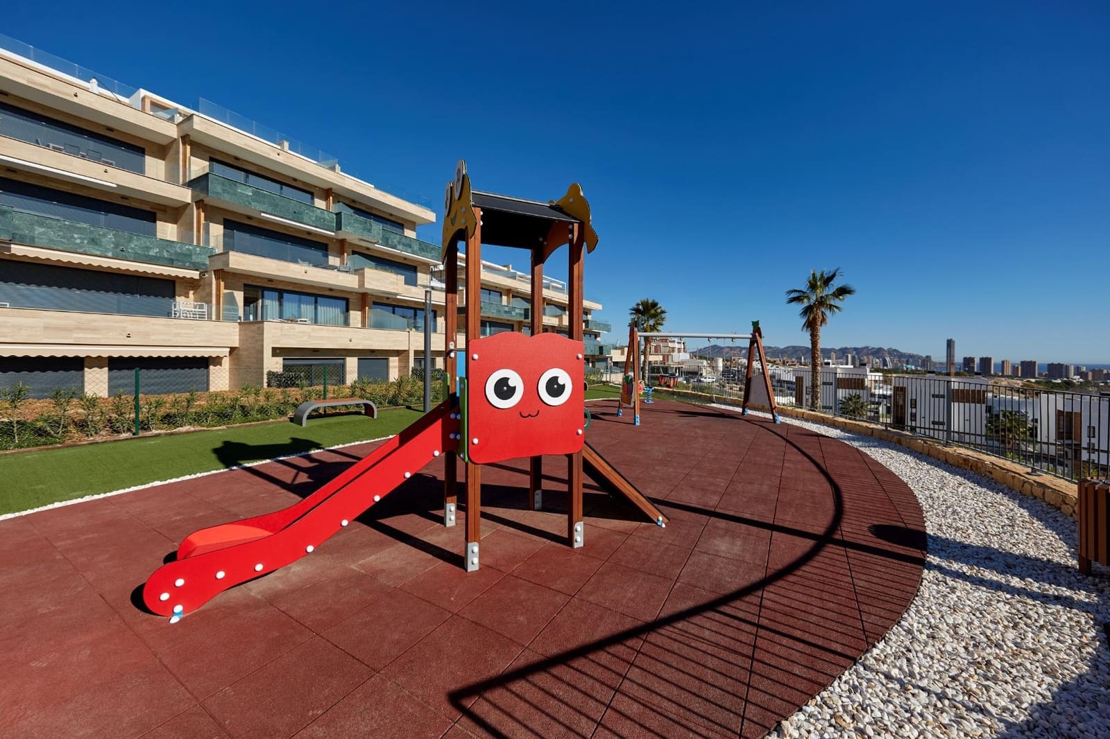 4 slaapkamer Appartement te huur in Finestrat met zwembad - € 3.000 (Ref: 9591325)