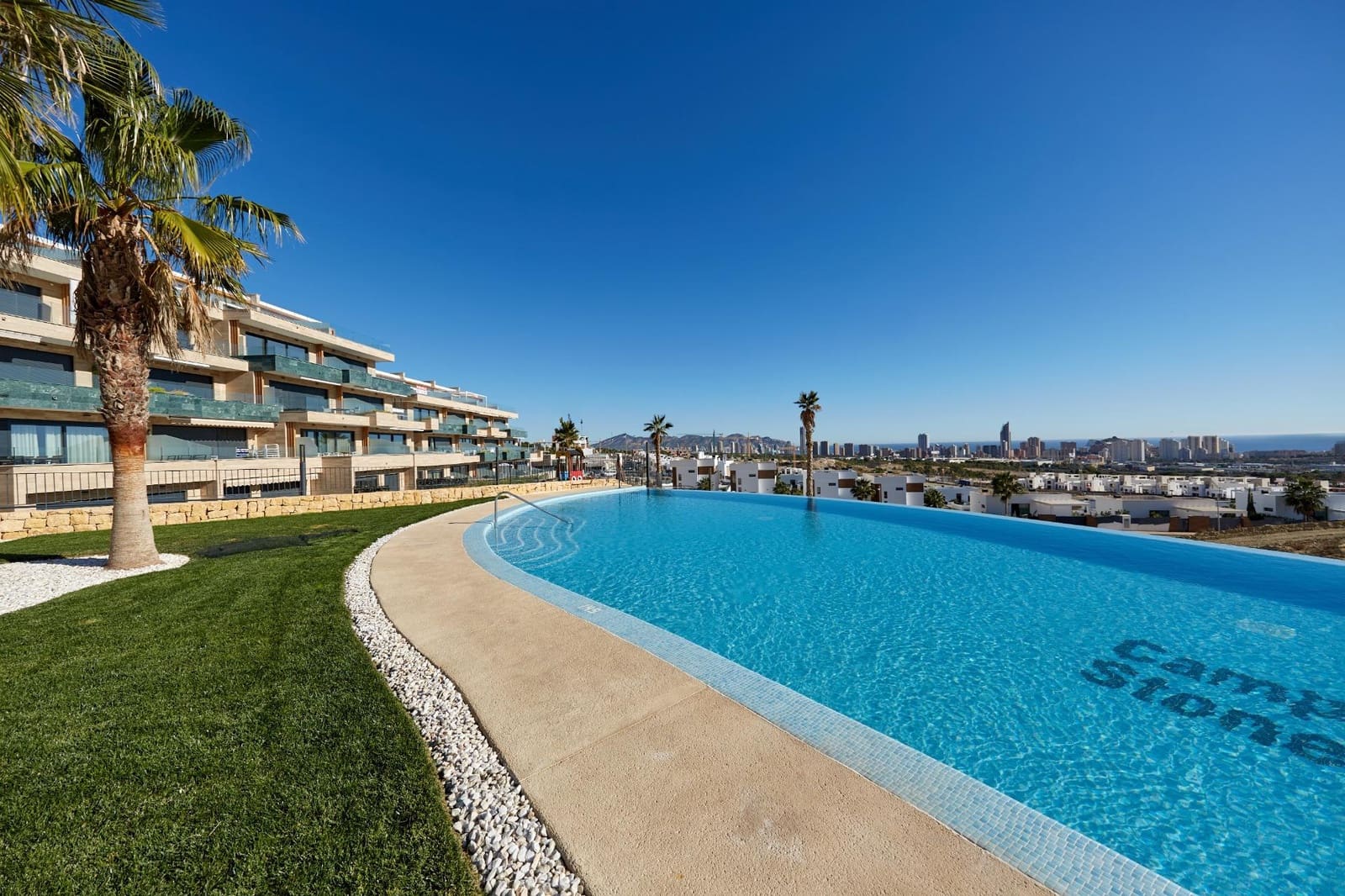 4 slaapkamer Appartement te huur in Finestrat met zwembad - € 3.000 (Ref: 9591325)