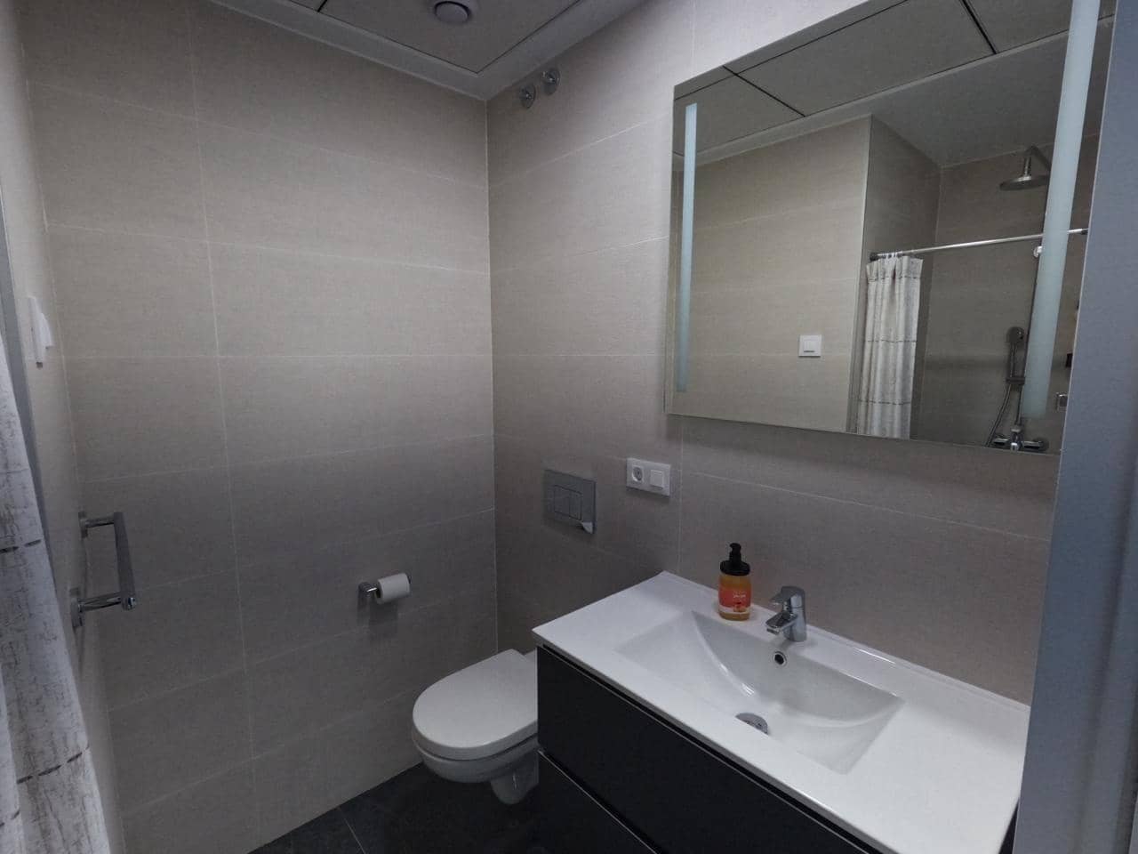 2 makuuhuone Bungalow vuokrattavana paikassa Finestrat - 1 600 € (Ref: 9591326)