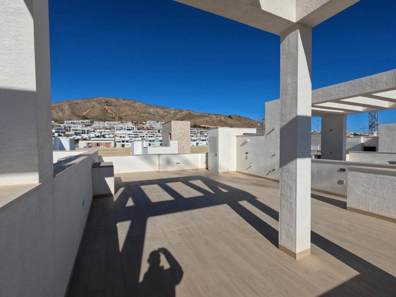 2 makuuhuone Bungalow vuokrattavana paikassa Finestrat - 1 600 € (Ref: 9591326)