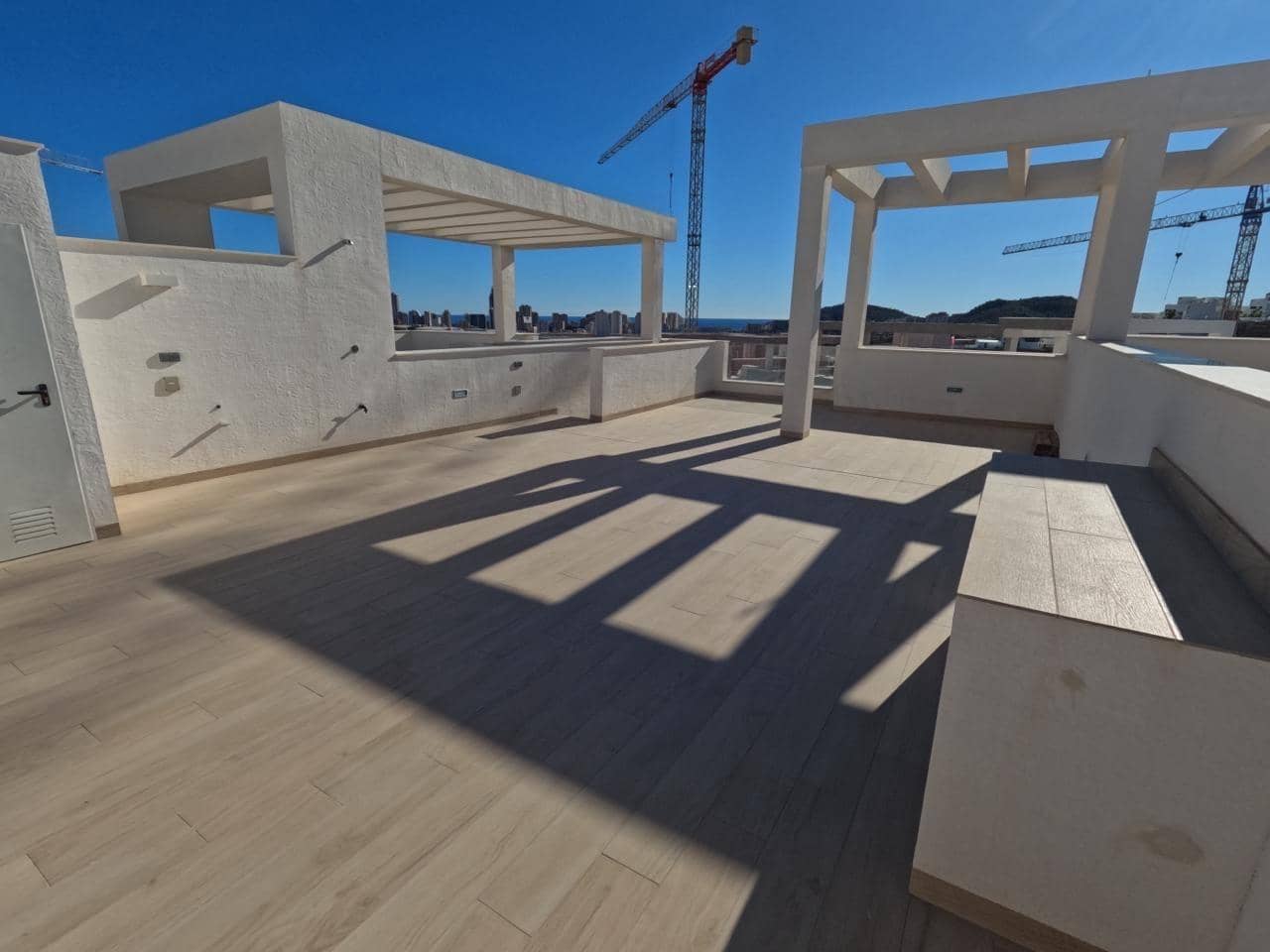 2 makuuhuone Bungalow vuokrattavana paikassa Finestrat - 1 600 € (Ref: 9591326)