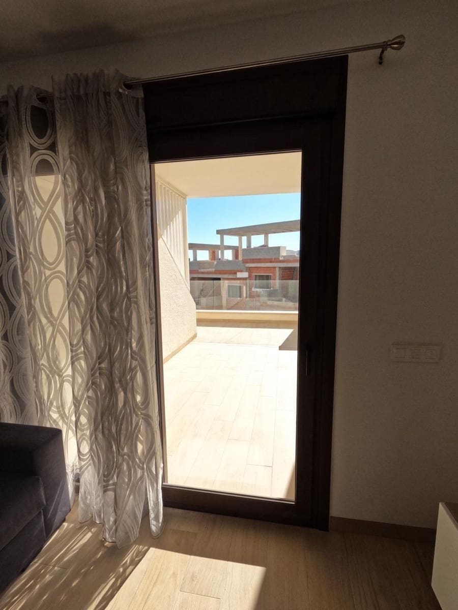 2 makuuhuone Bungalow vuokrattavana paikassa Finestrat - 1 600 € (Ref: 9591326)