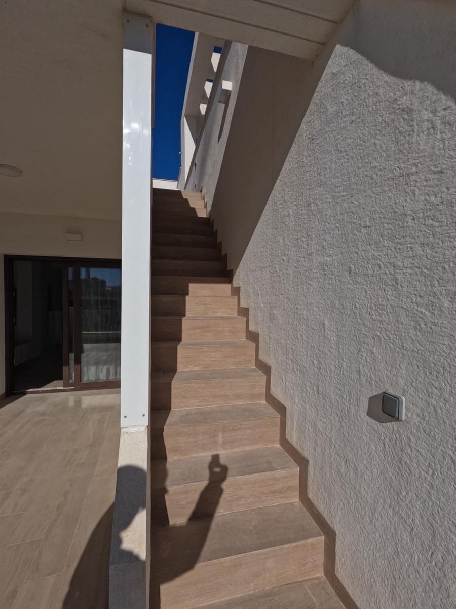 2 makuuhuone Bungalow vuokrattavana paikassa Finestrat - 1 600 € (Ref: 9591326)