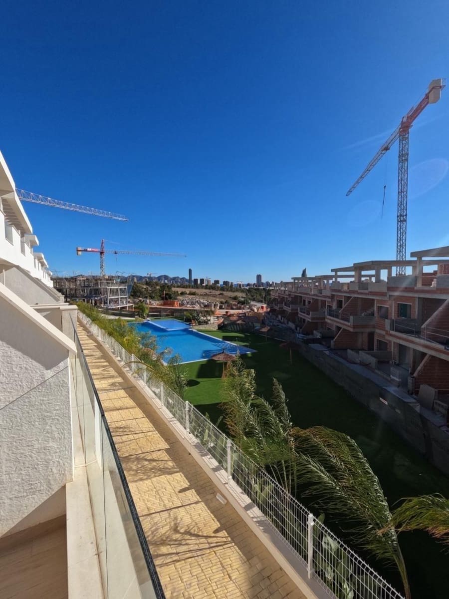 2 makuuhuone Bungalow vuokrattavana paikassa Finestrat - 1 600 € (Ref: 9591326)