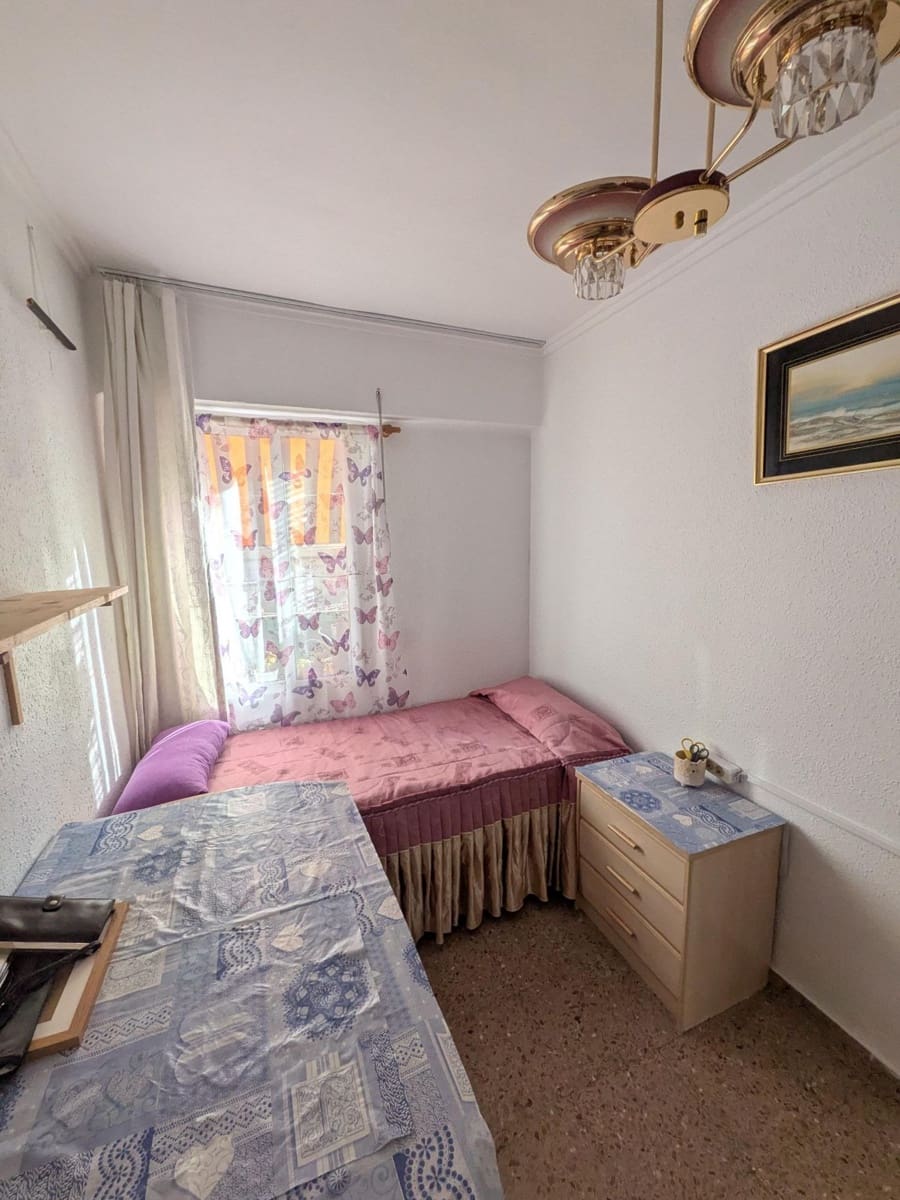 3 bedroom Apartment for sale in Valencia city - € 199,000 (Ref: 9608096)