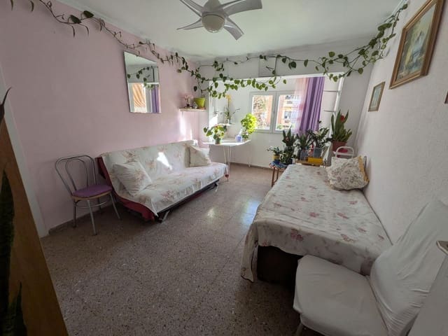 3 sovrum Lägenhet till salu i Cabanyal-Canyamelar, Valencia stad - 199 000 € (Ref: 9608096)