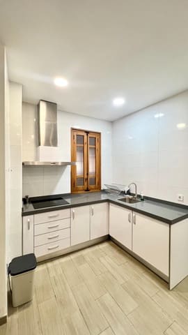 3 soveværelse Lejlighed til leje i La Seu, Valencia by - € 1.575 (Ref: 9634309)