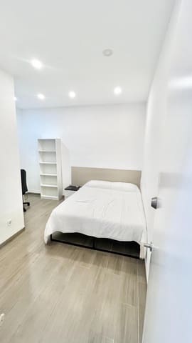 3 soveværelse Lejlighed til leje i La Seu, Valencia by - € 1.575 (Ref: 9634309)