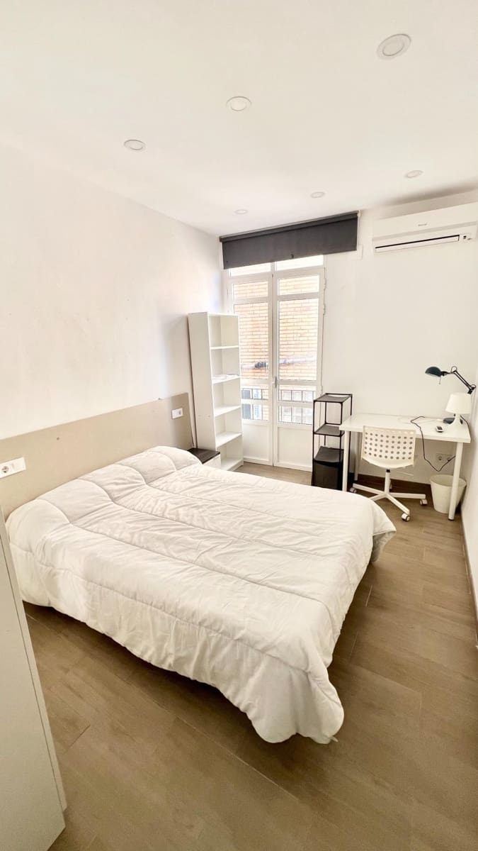 3 soveværelse Lejlighed til leje i Valencia by - € 1.575 (Ref: 9634309)