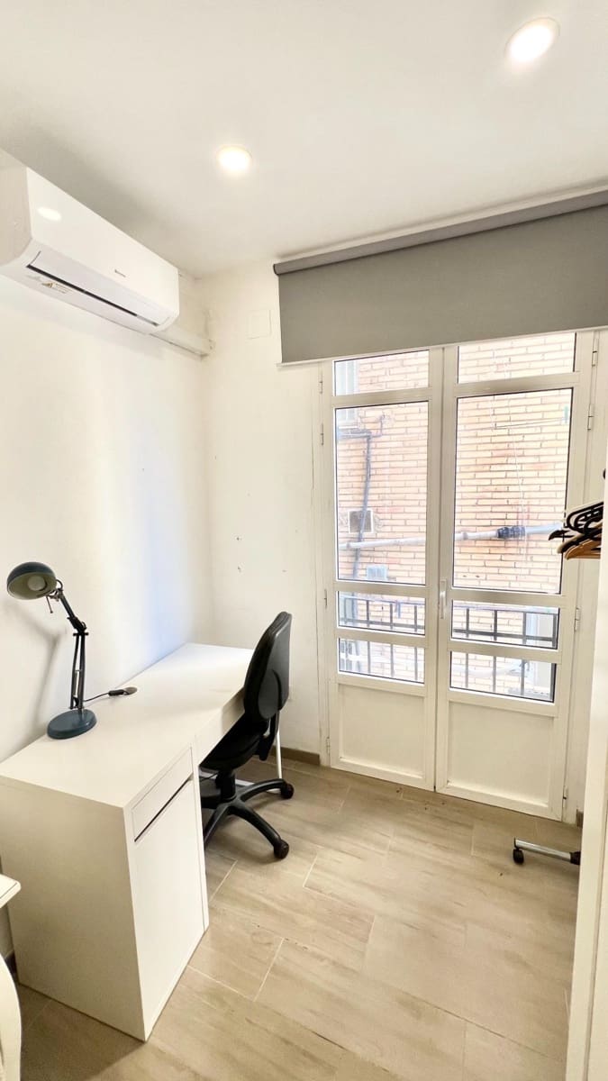 3 soveværelse Lejlighed til leje i Valencia by - € 1.575 (Ref: 9634309)