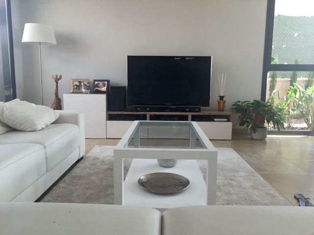 4 bedroom Villa for sale in San Antonio de Benagéber with pool - € 750,000 (Ref: 9634313)