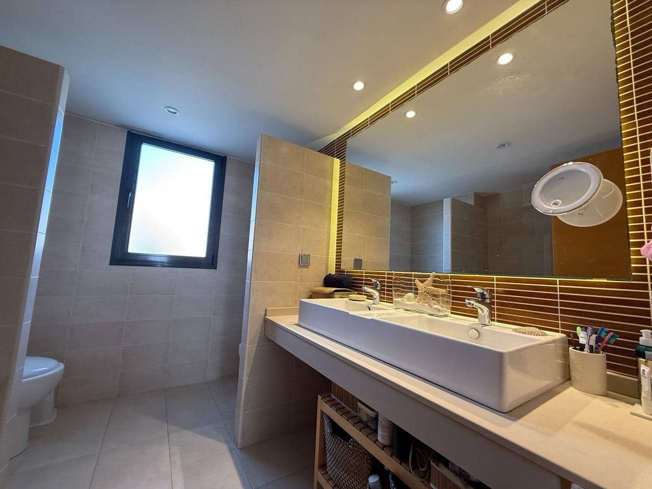 4 bedroom Villa for sale in San Antonio de Benageber with pool garage - € 750,000 (Ref: 9637627)