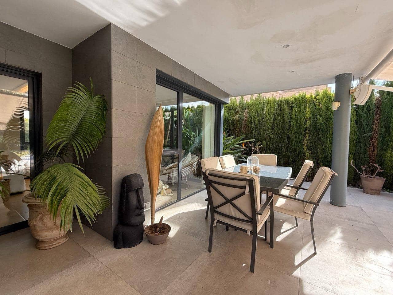 4 bedroom Villa for sale in San Antonio de Benageber with pool garage - € 750,000 (Ref: 9637627)