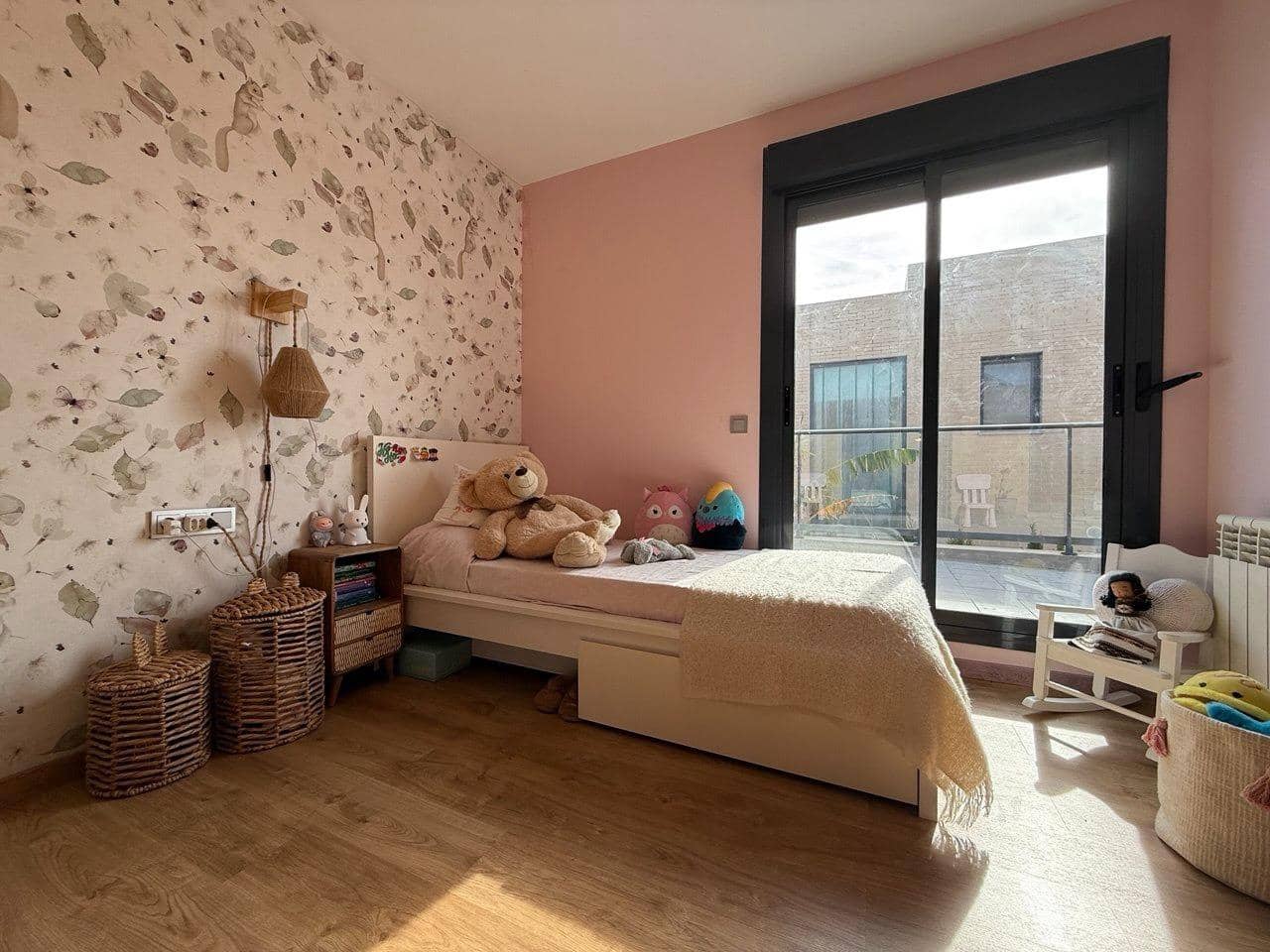 4 bedroom Villa for sale in San Antonio de Benageber with pool garage - € 750,000 (Ref: 9637627)