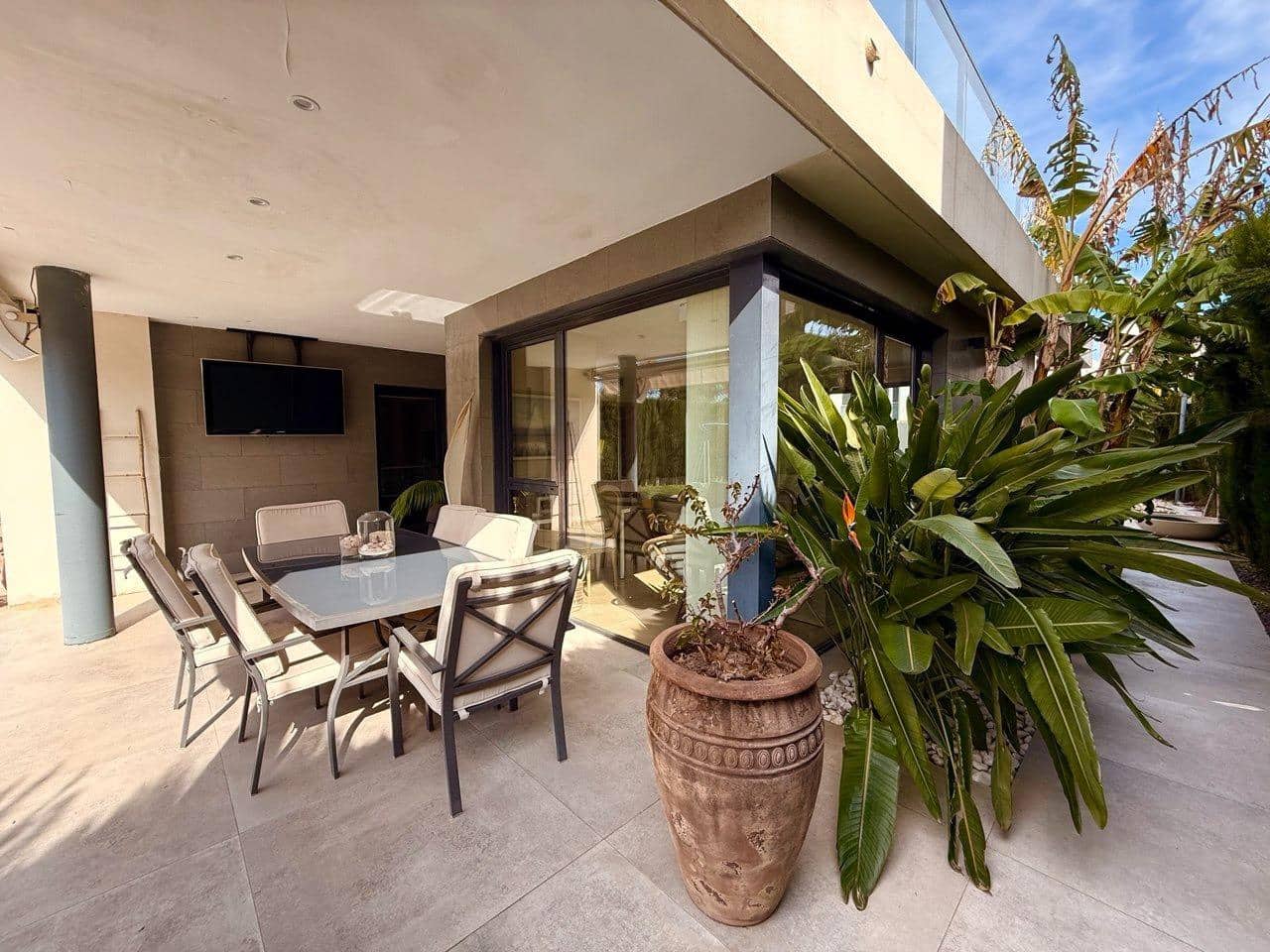 4 bedroom Villa for sale in San Antonio de Benageber with pool garage - € 750,000 (Ref: 9637627)