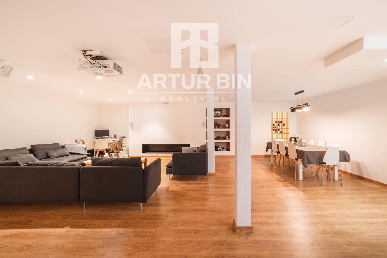 4 sypialnia Willa na sprzedaż w San Antonio de Benageber z basenem garażem - 750 000 € (Ref: 9637627)