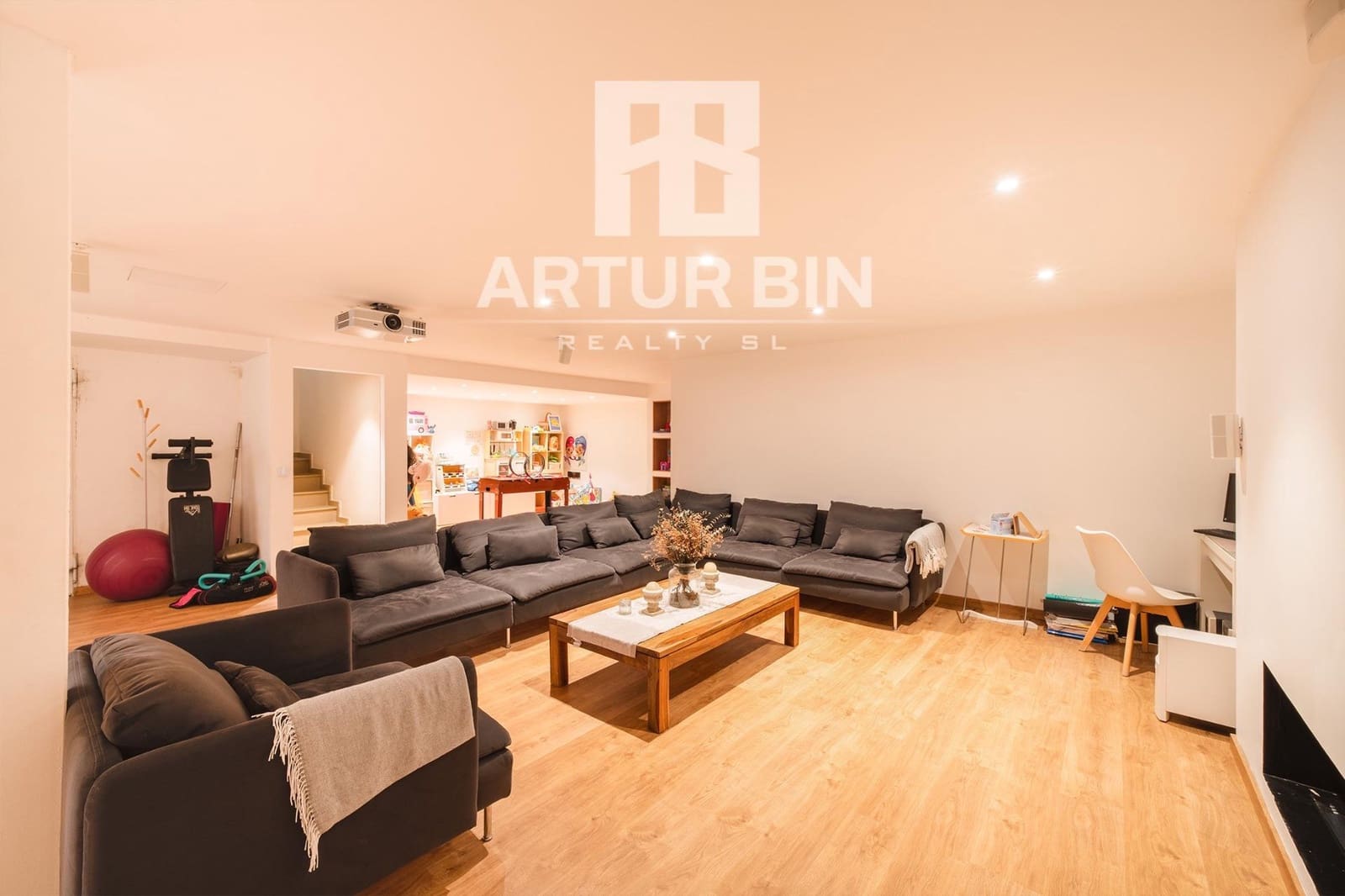 4 sypialnia Willa na sprzedaż w San Antonio de Benageber z basenem garażem - 750 000 € (Ref: 9637627)