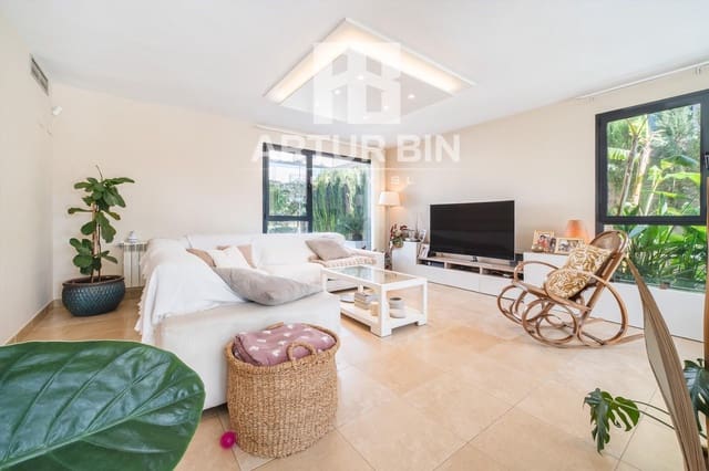 4 Zimmer Villa zu verkaufen in San Antonio de Benagéber mit Pool Garage - 750.000 € (Ref: 9637627)