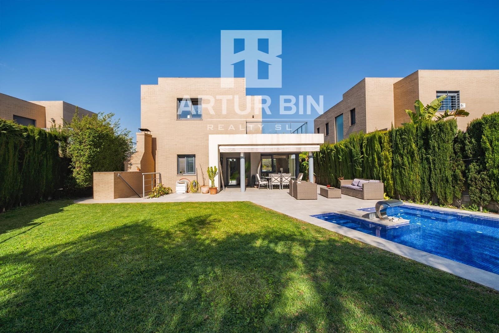 4 sypialnia Willa na sprzedaż w San Antonio de Benageber z basenem garażem - 750 000 € (Ref: 9637627)