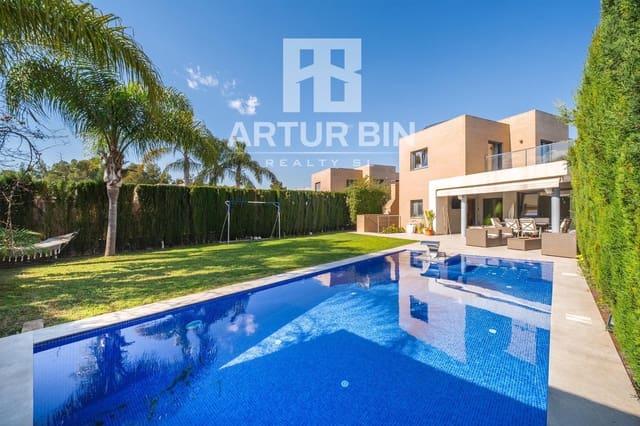 4 Zimmer Villa zu verkaufen in San Antonio de Benagéber mit Pool Garage - 750.000 € (Ref: 9637627)