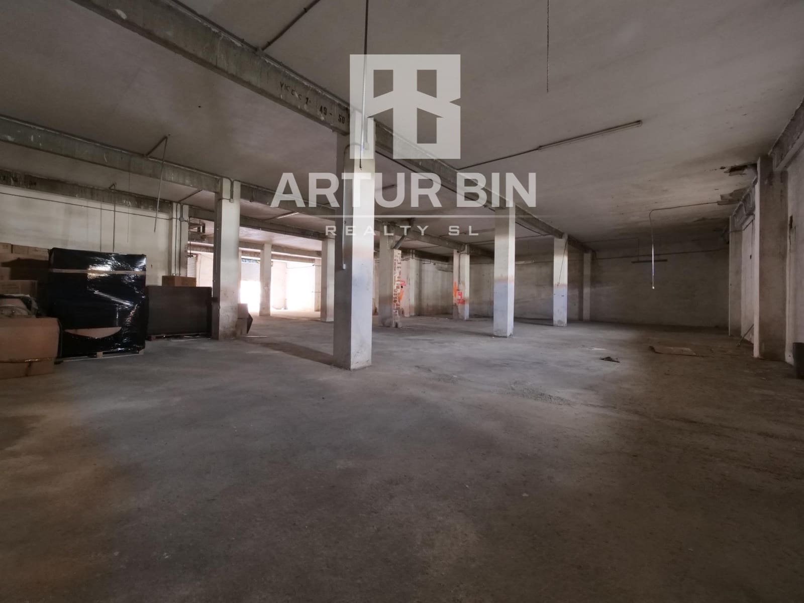 Erhverv til salg i Valencia by - € 400.000 (Ref: 9648174)