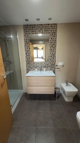 3 bedroom Apartment for rent in Mont-Olivet, Valencia city - € 2,500 (Ref: 9670705)