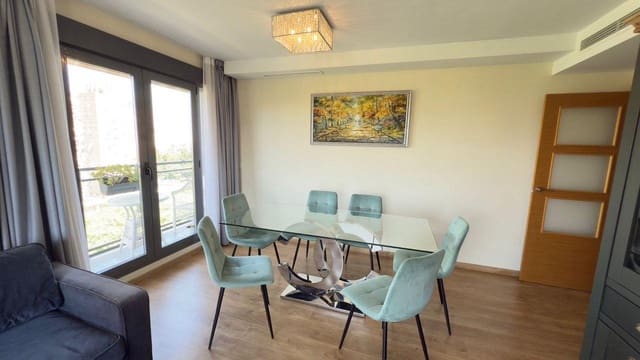 3 bedroom Apartment for rent in Mont-Olivet, Valencia city - € 2,500 (Ref: 9670705)