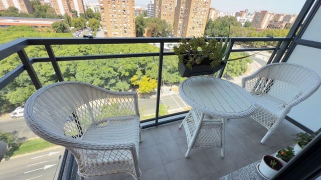 3 bedroom Apartment for rent in Mont-Olivet, Valencia city - € 2,500 (Ref: 9670705)