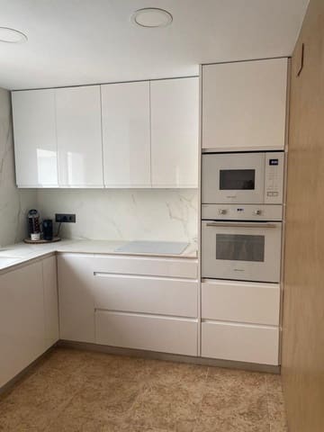 3 sovrum Hus att hyra i La Pobla de Vallbona med pool garage - 2 000 € (Ref: 9670710)