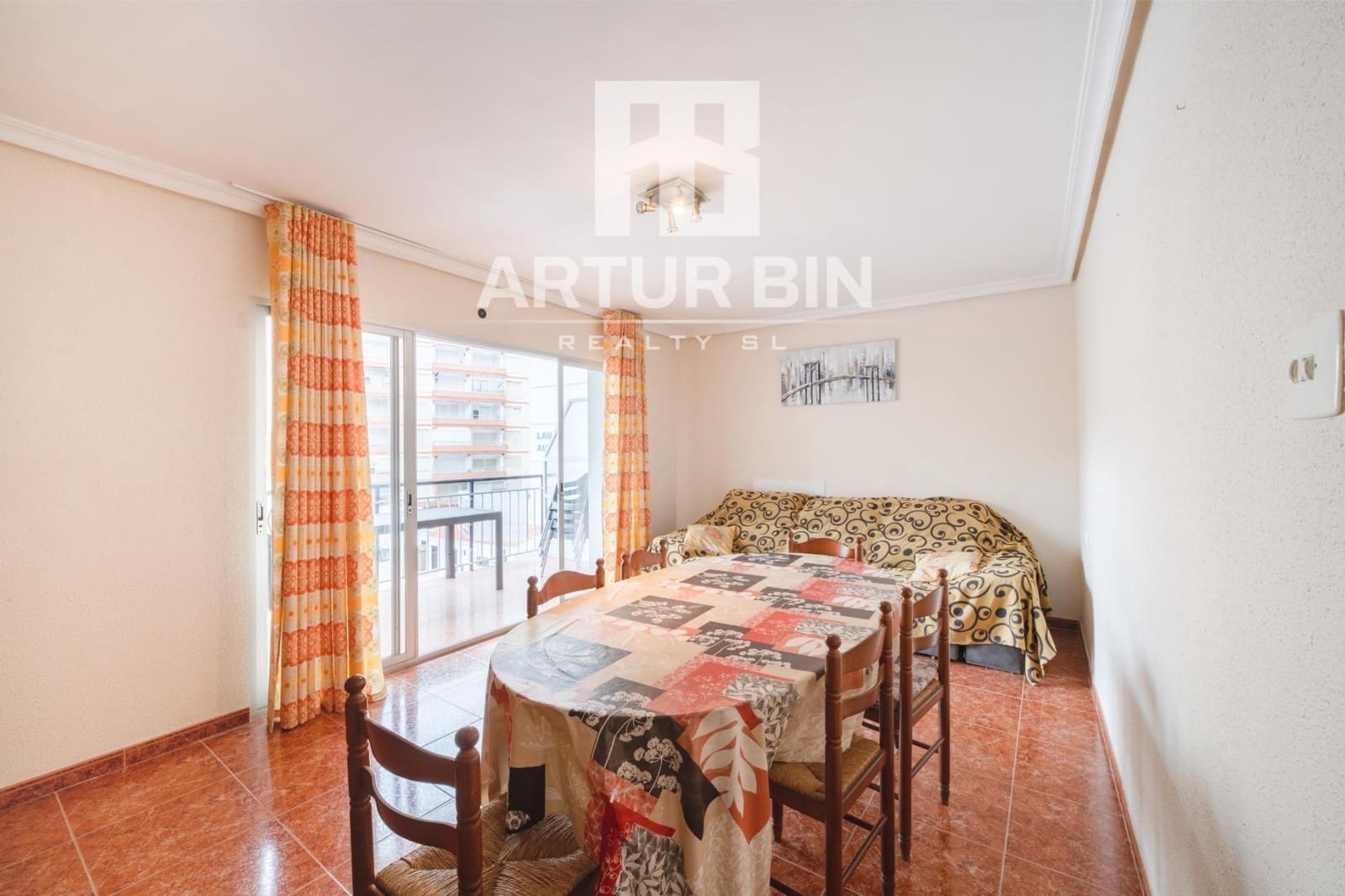 2 bedroom Apartment for sale in Cullera - € 200,000 (Ref: 9677511)