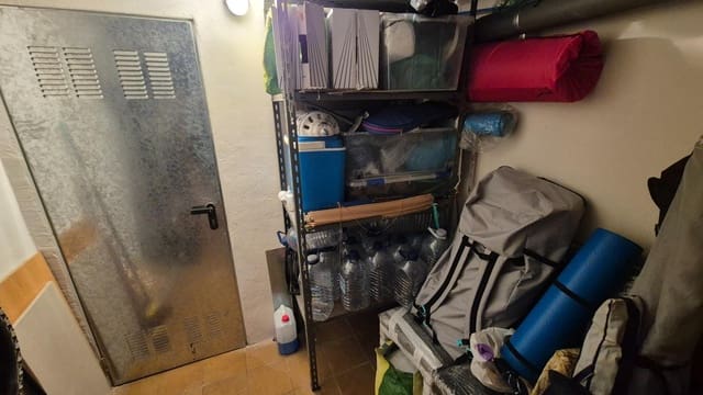 Garagem para venda em Riba-roja de Túria - 10 500 € (Ref: 9679884)