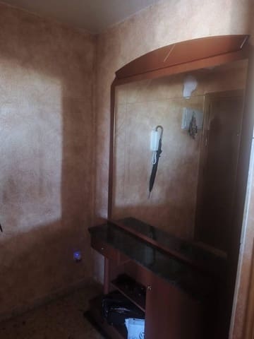 3 slaapkamer Appartement te koop in Tavernes de la Valldigna - € 100.000 (Ref: 9690639)