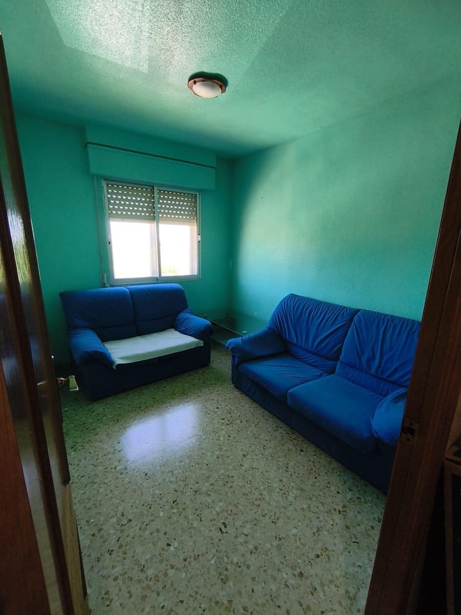 3 slaapkamer Appartement te koop in Tavernes de la Valldigna - € 100.000 (Ref: 9690639)