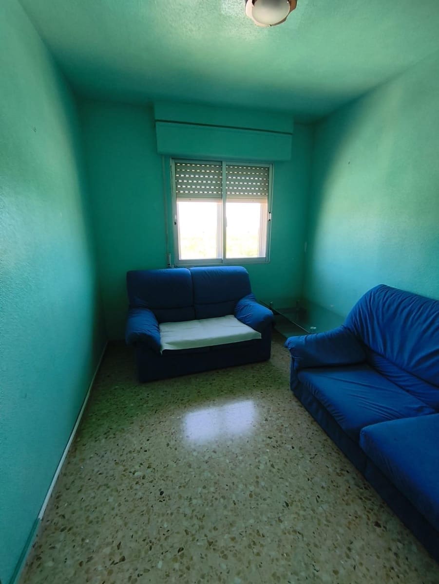 3 slaapkamer Appartement te koop in Tavernes de la Valldigna - € 100.000 (Ref: 9690639)