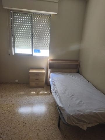 3 bedroom Apartment for sale in Tavernes de la Valldigna - € 100,000 (Ref: 9690639)