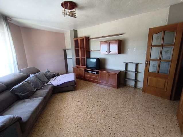 3 bedroom Apartment for sale in Tavernes de la Valldigna - € 100,000 (Ref: 9690639)